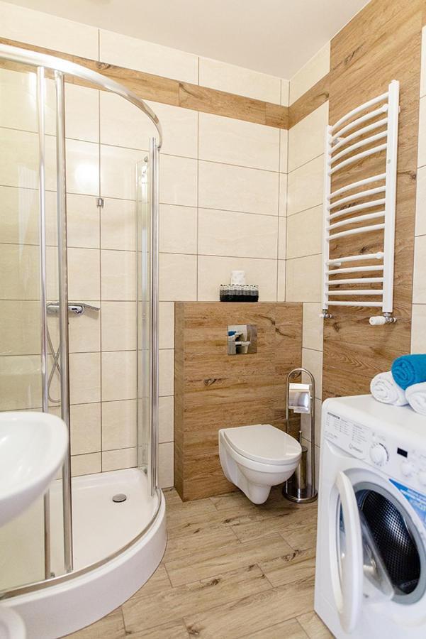 Apartament Manhattan Mielec Exteriör bild