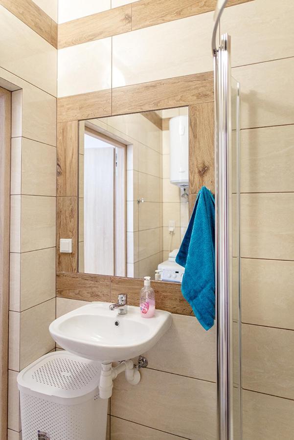Apartament Manhattan Mielec Exteriör bild